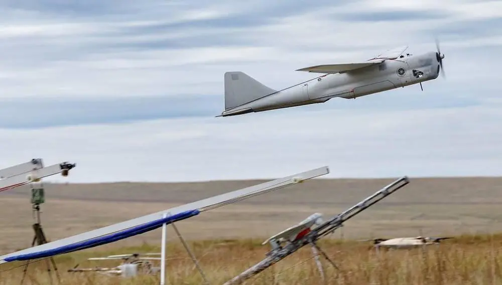 俄罗斯海盗无人机_俄战机在黑海上空对美无人机伴飞_无人机海上作战